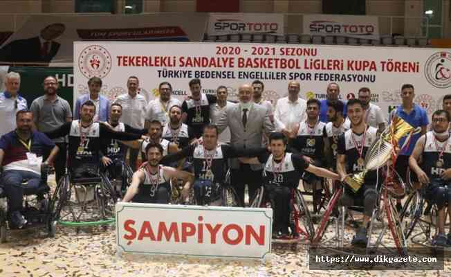Tekerlekli Sandalye Basketbol Süper Ligi'nin şampiyonu Yalova'da belli oldu