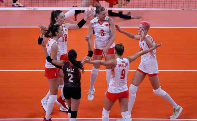 A Milli Kadın Voleybol Takımı, son olimpiyat şampiyonu Çin'i 3-0 yendi