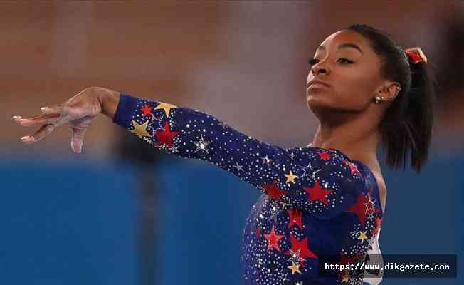 ABD'li cimnastik&ccedil;i Simone Biles, Tokyo 2020'de sağlık problemi nedeniyle takım finalinden &ccedil;ekildi