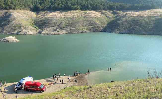 Amasya'da baraj g&ouml;l&uuml;nde aynı aileden 5 kişi boğularak can verdi