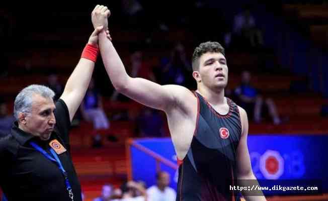 Avrupa Gen&ccedil;ler G&uuml;reş Şampiyonası'nda Muhammed Hamza Bakır finale y&uuml;kseldi