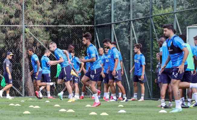 Fenerbahçe yeni sezon öncesi 4 hazırlık maçı daha yapacak