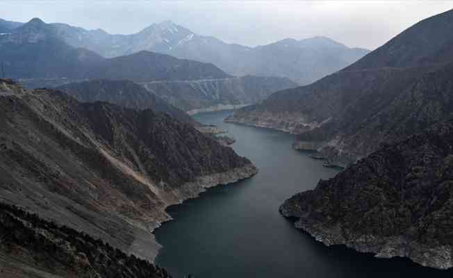 Kuraklık nedeniyle barajlara gelen su miktarı yılın ilk 5 ayında yüzde 50 azaldı