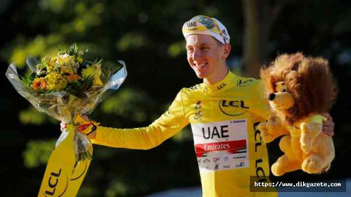 Tadej Pogacar, Fransa Bisiklet Turu&#039;nda üst üste ikinci kez şampiyon oldu