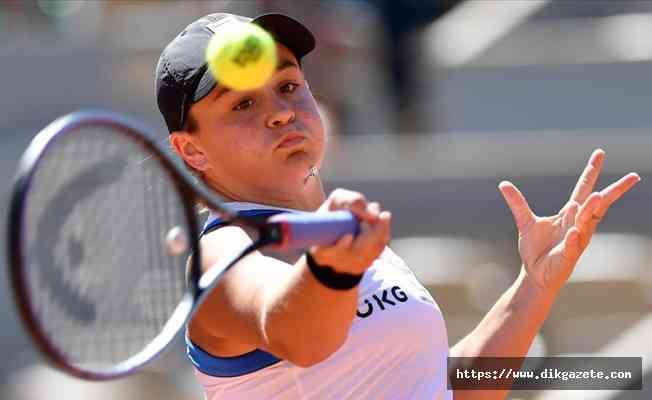 Wimbledon'ın kadınlardaki ilk finalisti Barty