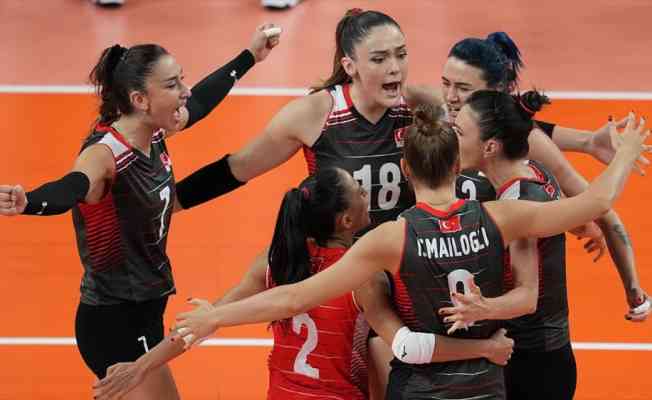 A Milli Kadın Voleybol Takımı Olimpiyat Oyunları'nda B Grubu'ndaki son ma&ccedil;ında Rusya Olimpiyat Komitesi'ni yendi