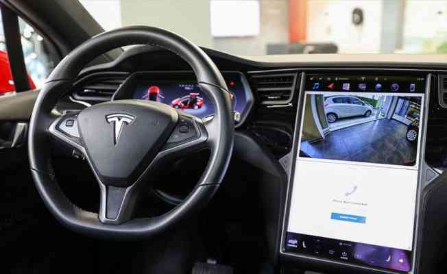 ABD'de Tesla'nın 'otopilot' sürücü destek sistemine yönelik soruşturma başlatıldı