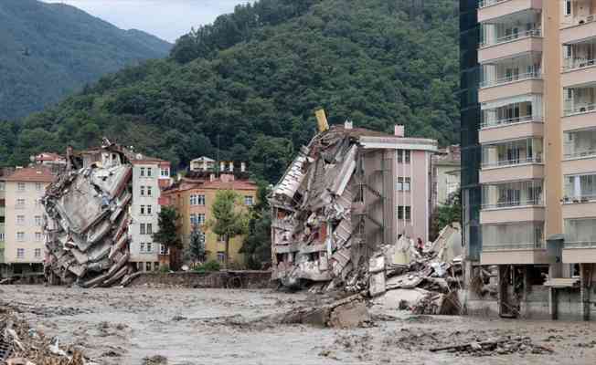 AFAD: Sel nedeniyle Kastamonu'da 25, Sinop'ta 2 kişi hayatını kaybetti