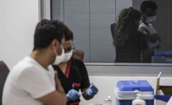 Başkent yüzde 75'i aşan aşılanma oranıyla düşük riskli iller arasına girdi