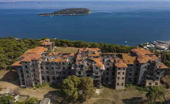 Büyükada Rum Yetimhanesi'nin kaderi farklı görüş ve sponsorlarla belirlenecek