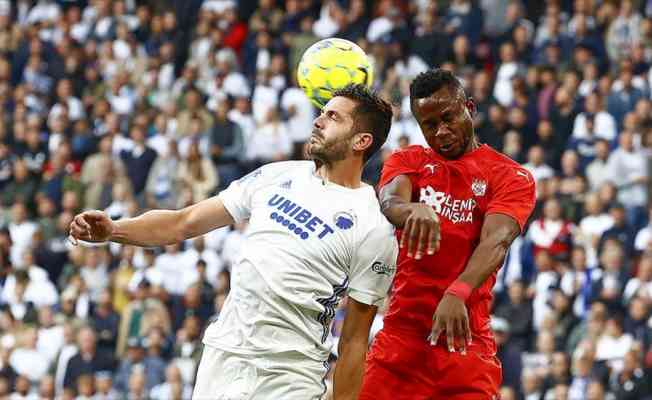 Demir Grup Sivasspor Avrupa Konferans Ligi'ne veda etti