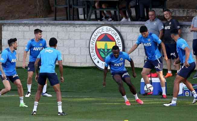 Fenerbahçe, Süper Lig'in 2. haftasında yarın Antalyaspor'u konuk edecek