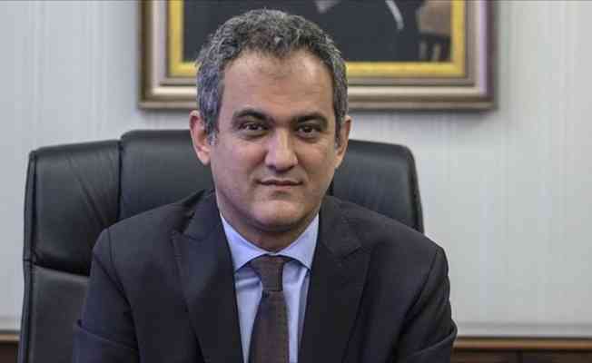 Milli Eğitim Bakanı Özer'den öğretmenlere mazeret tayini açıklaması