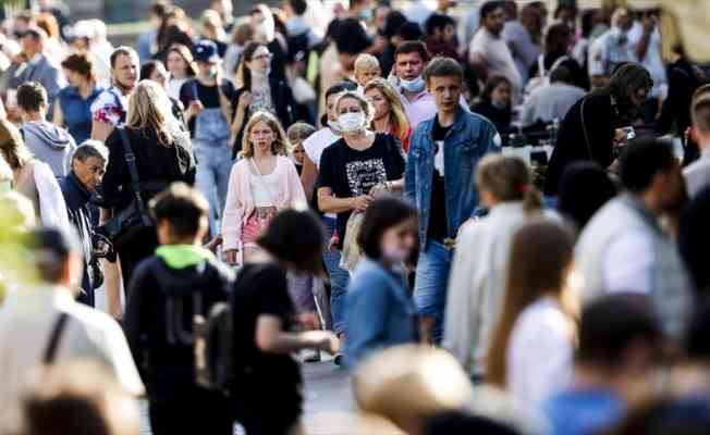 Rusya'da 'günlük en yüksek Kovid-19 kaynaklı can kaybı' kaydedildi