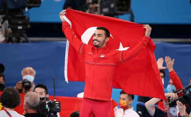 Türk cimnastiği tarihindeki ilk olimpiyat madalyasını Ferhat Arıcan ile aldı