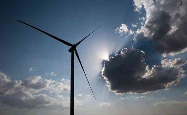T&uuml;rkiye'nin r&uuml;zgar enerjisi kurulu g&uuml;c&uuml; 10 bin megavatı aştı