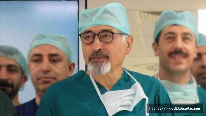 ABD'den dönen ünlü cerrah Prof. Dr. Emre, Ege Üniversitesi kadrosuna katıldı