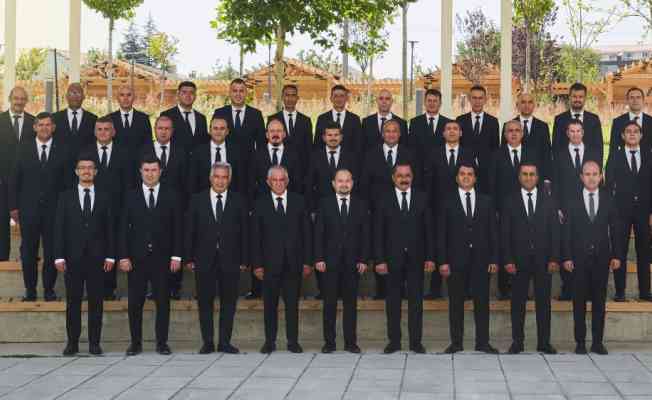 Altınyıldız Classics, LÖSEV’in iyilik yolunda çalışan saha personeline giyim sponsoru oldu