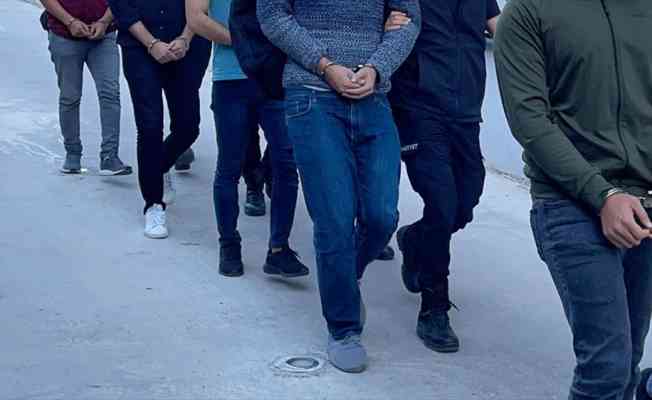 FETÖ'nün 'mahrem hizmetler' yapılanması soruşturmasında 98 şüpheli hakkında gözaltı kararı
