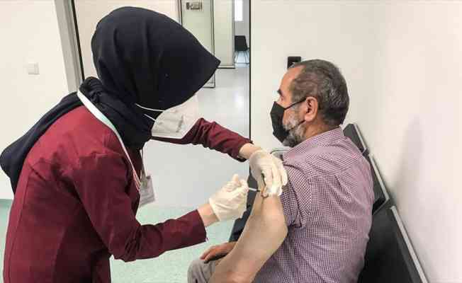 Ülke genelinde iki doz Kovid-19 aşısı olanların oranı yüzde 80'i geçti