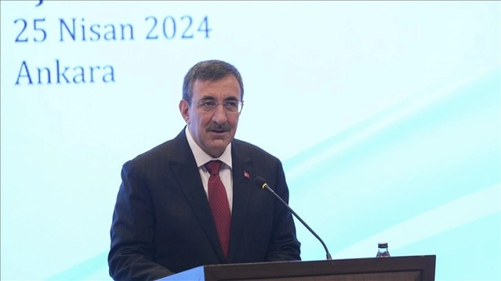 '2026 hedefimiz 300 milyar doları aşan ihracat performansı sergilemek'