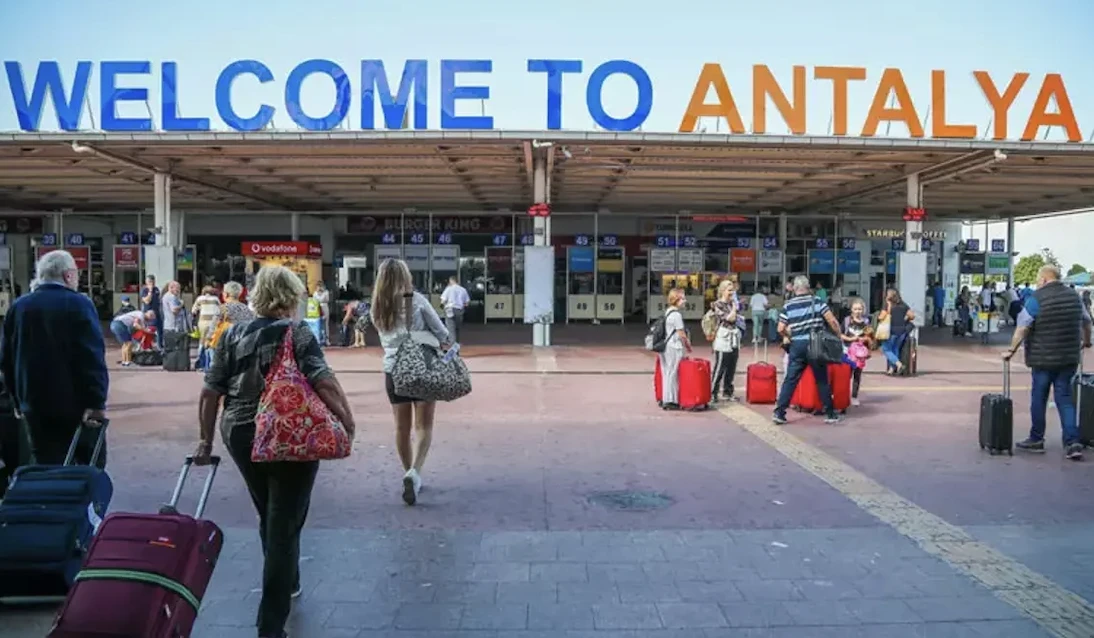 2026 yaz sezonunda Rus turistlerin ilk tercihleri yeniden Antalya olmalıdır -Erdin&ccedil; C&uuml;nd&uuml;beyoğlu, Moskova'dan yazdı-