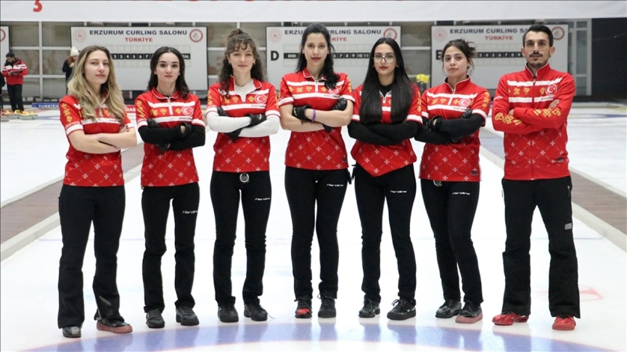 21 Yaş Altı Kadın Curling Milli Takımı'nın hedefi klasman yükselmek