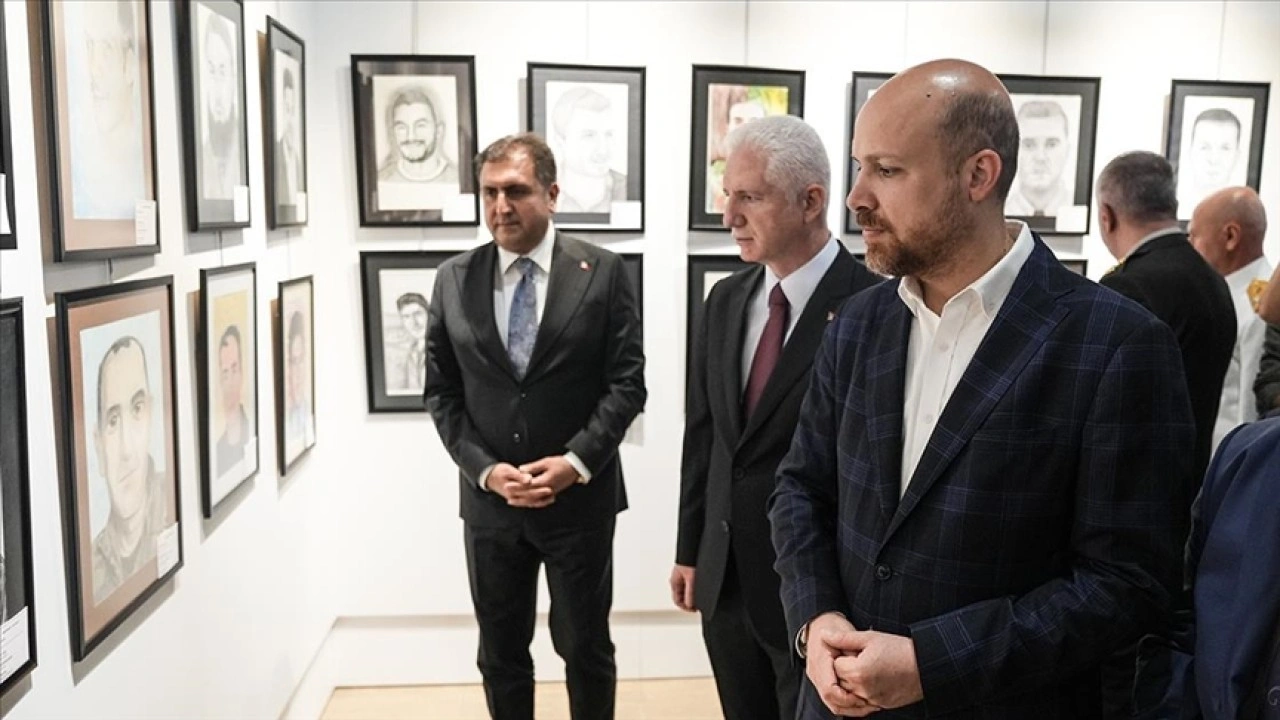 "253 Şehit 253 Portre" sergisi Dolmabahçe Sanat Galerisi'nde açıldı