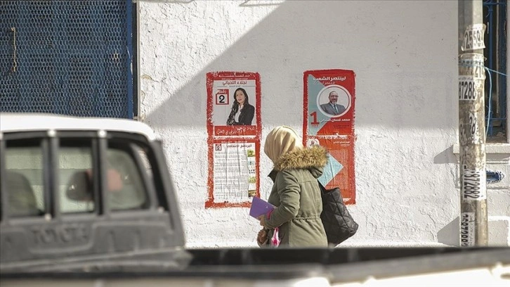 5 soruda Tunus’taki erken genel seçimler