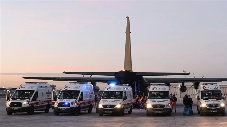 6 Şubat depremlerinde 51 bin 665 yaralı nakledildi