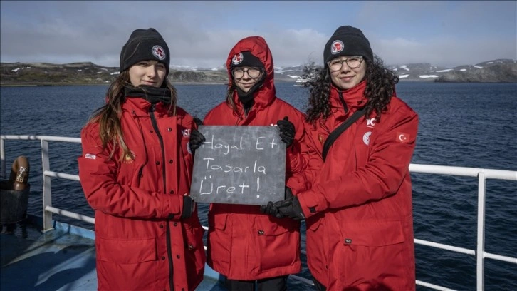 8. Ulusal Antarktika Bilim Seferi'nden Dünya Kadınlar Gününe özel 8 mesaj