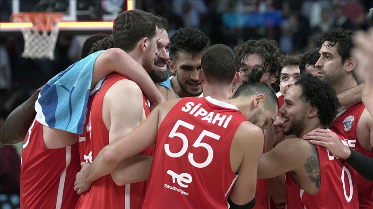 A Milli Basketbol Takımı, Avrupa Şampiyonası'ndaki ikinci maçında yarın Çekya ile karşılaşacak
