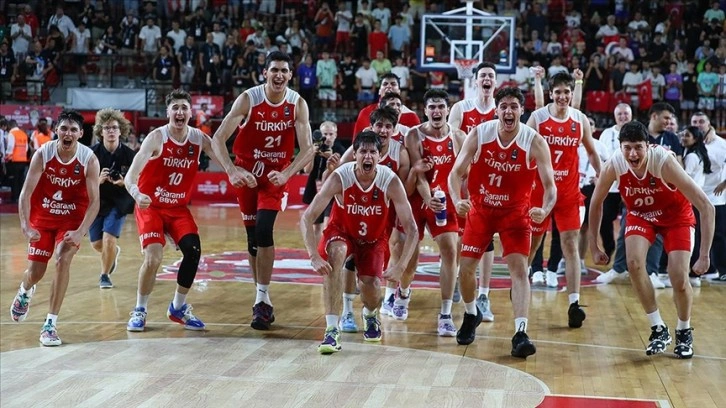 A Milli Basketbol Takımı, Avrupa Şampiyonası'nda parkeye çıkıyor