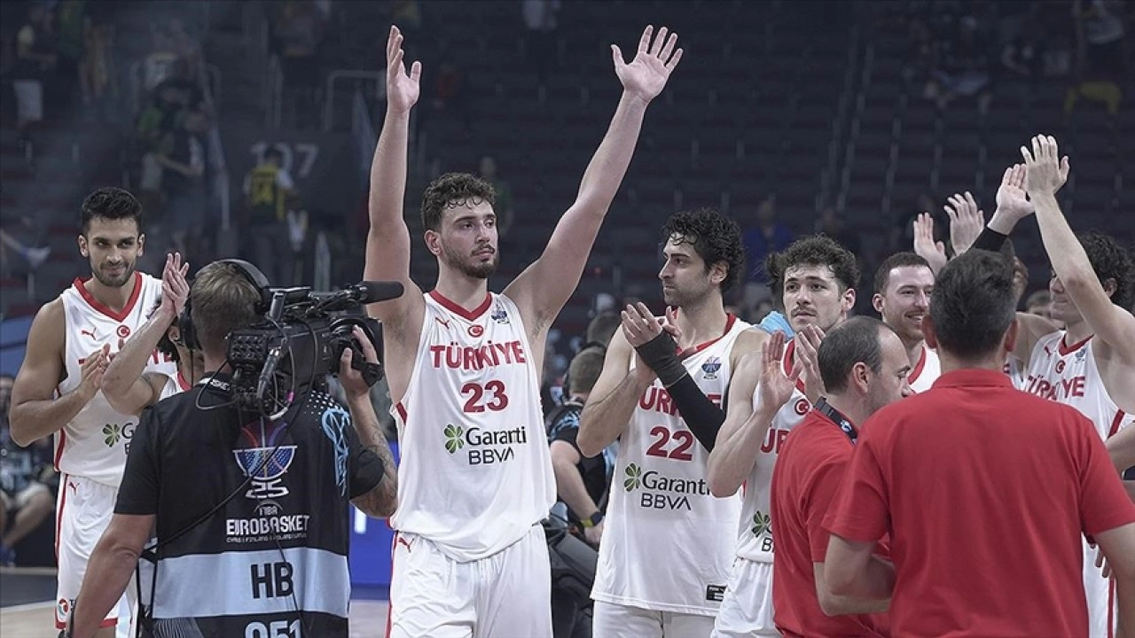 A Milli Erkek Basketbol Takımı'nın 2025 Avrupa Şampiyonası çeyrek finalindeki rakibi Polonya ol