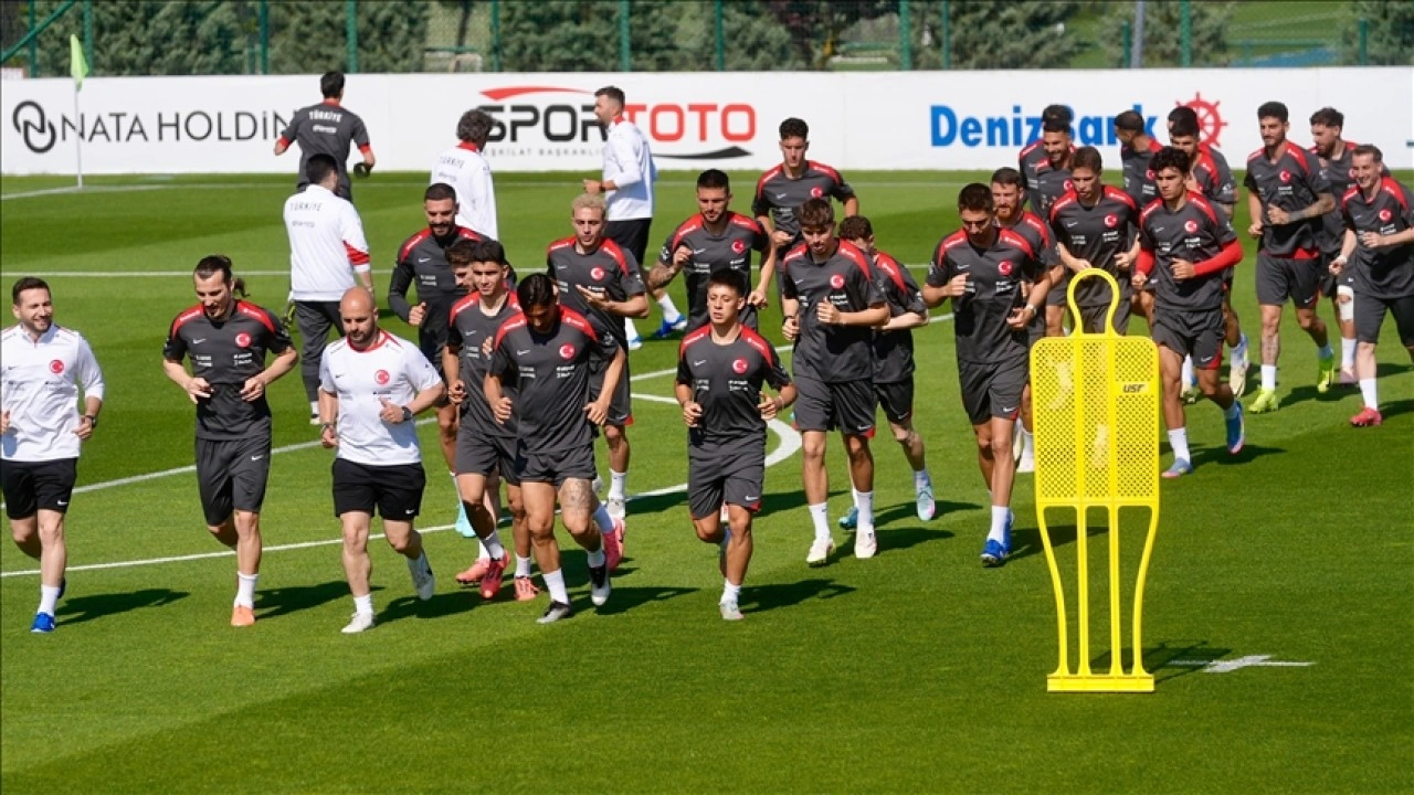 A Milli Futbol Takımı'nın aday kadrosunda değişikliğe gidildi