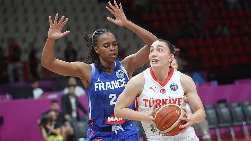 A Milli Kadın Basketbol Takımı, 2025 FIBA Avrupa Şampiyonası A Grubu ilk maçında Fransa'ya yenildi