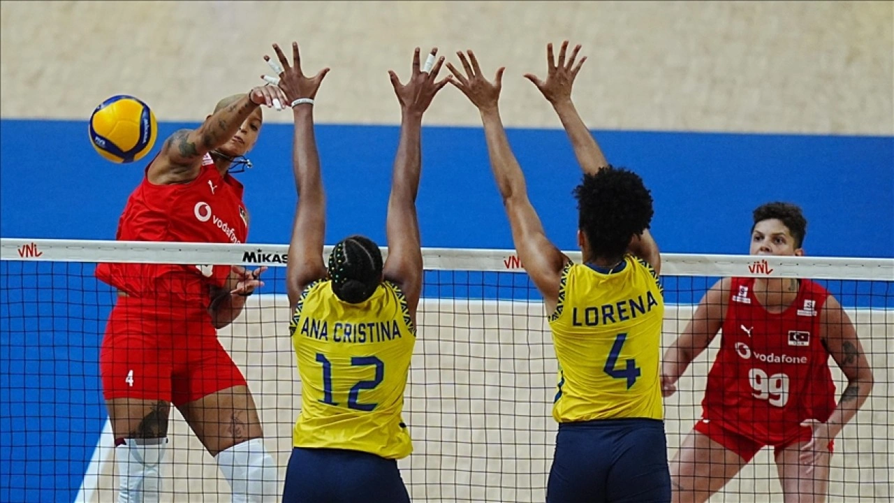 A Milli Kadın Voleybol Takımı, Brezilya'ya yenildi