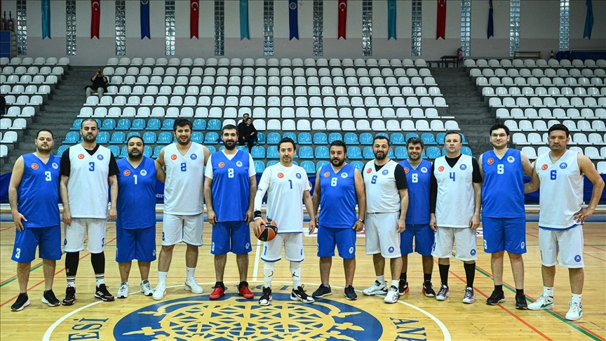 AA Erkekler Basketbol Turnuvası'nda finalistler belli oldu
