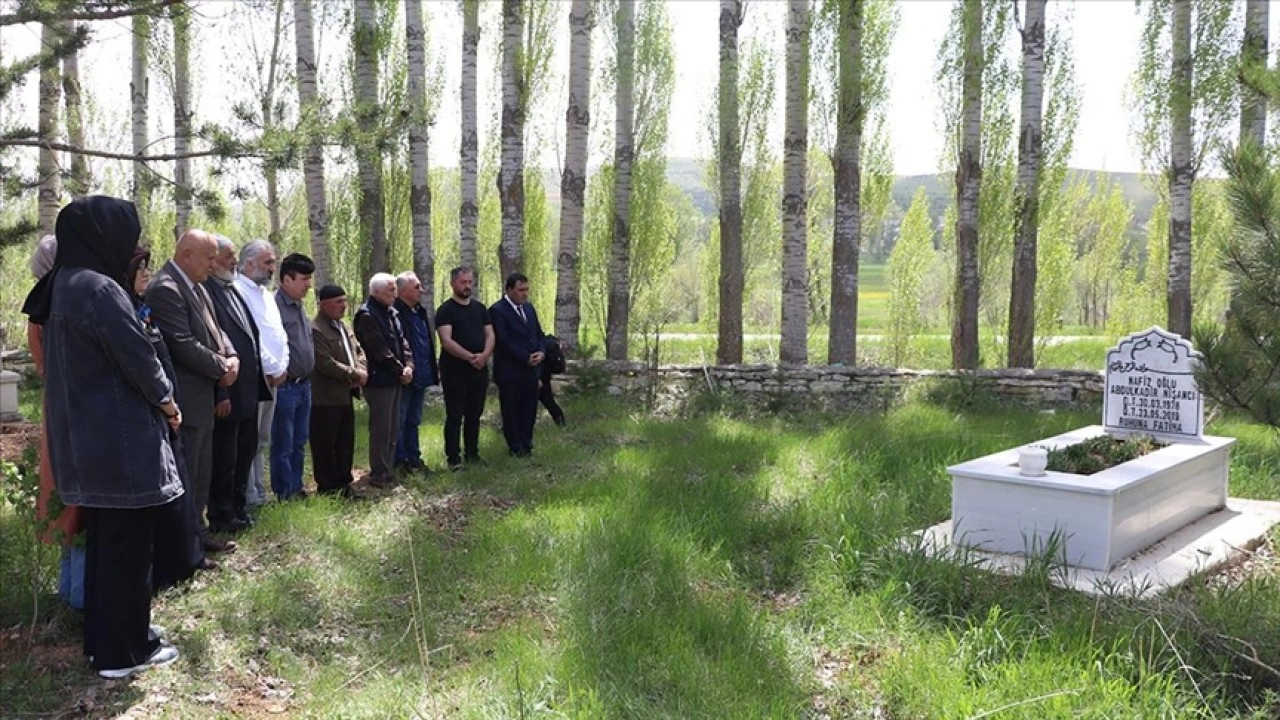 AA muhabiri Abdulkadir Nişancı, vefatının 6. yılında mezarı başında anıldı
