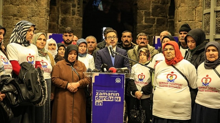 'Diyarbakır Anneleri İçin Zamanın Durduğu An' fotoğraf sergisi açıldı