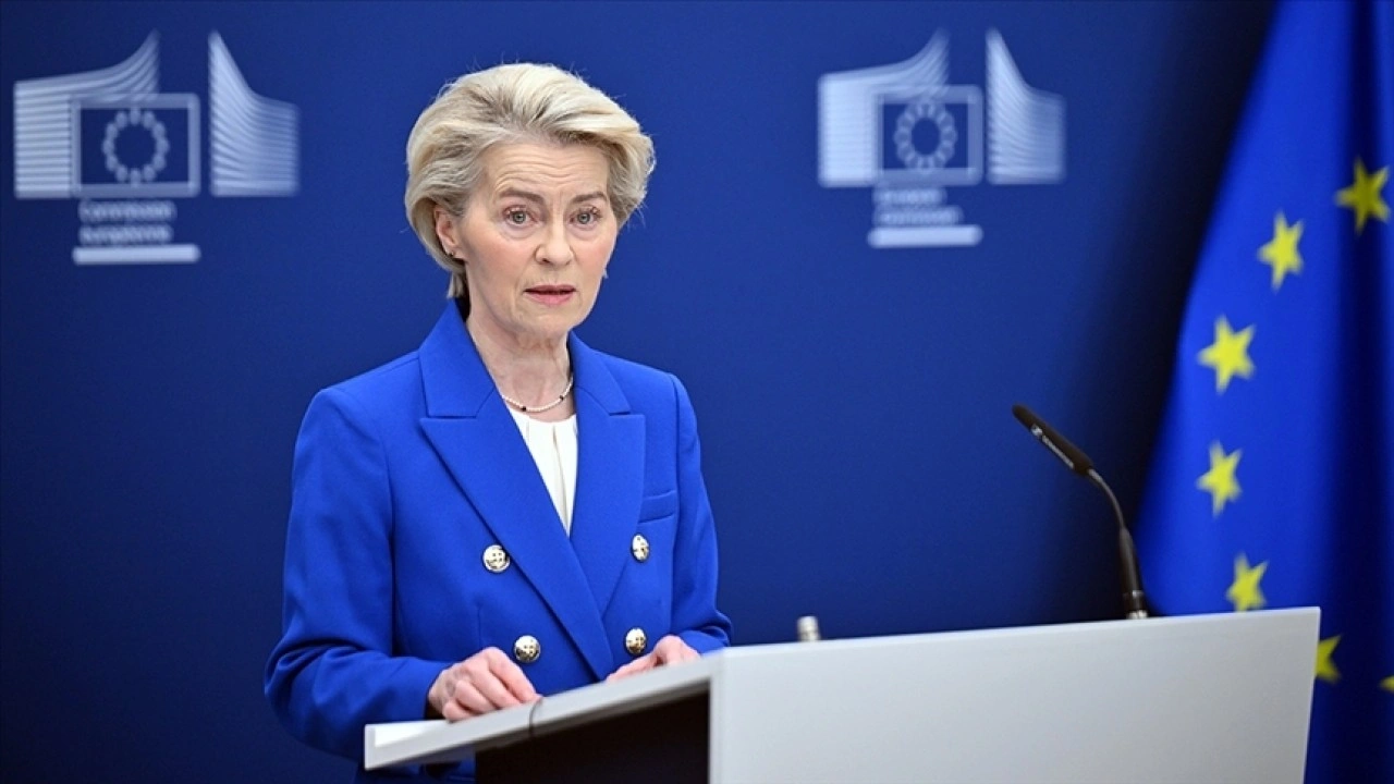 AB Komisyonu Başkanı: Putin, sadece güçlü bir caydırıcılıkla durdurulabilecek bir yırtıcı
