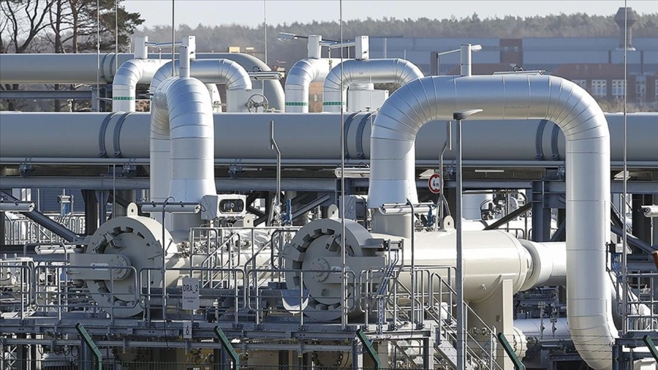 AB, Rusya'dan gaz ithalatına 2028'de son verecek