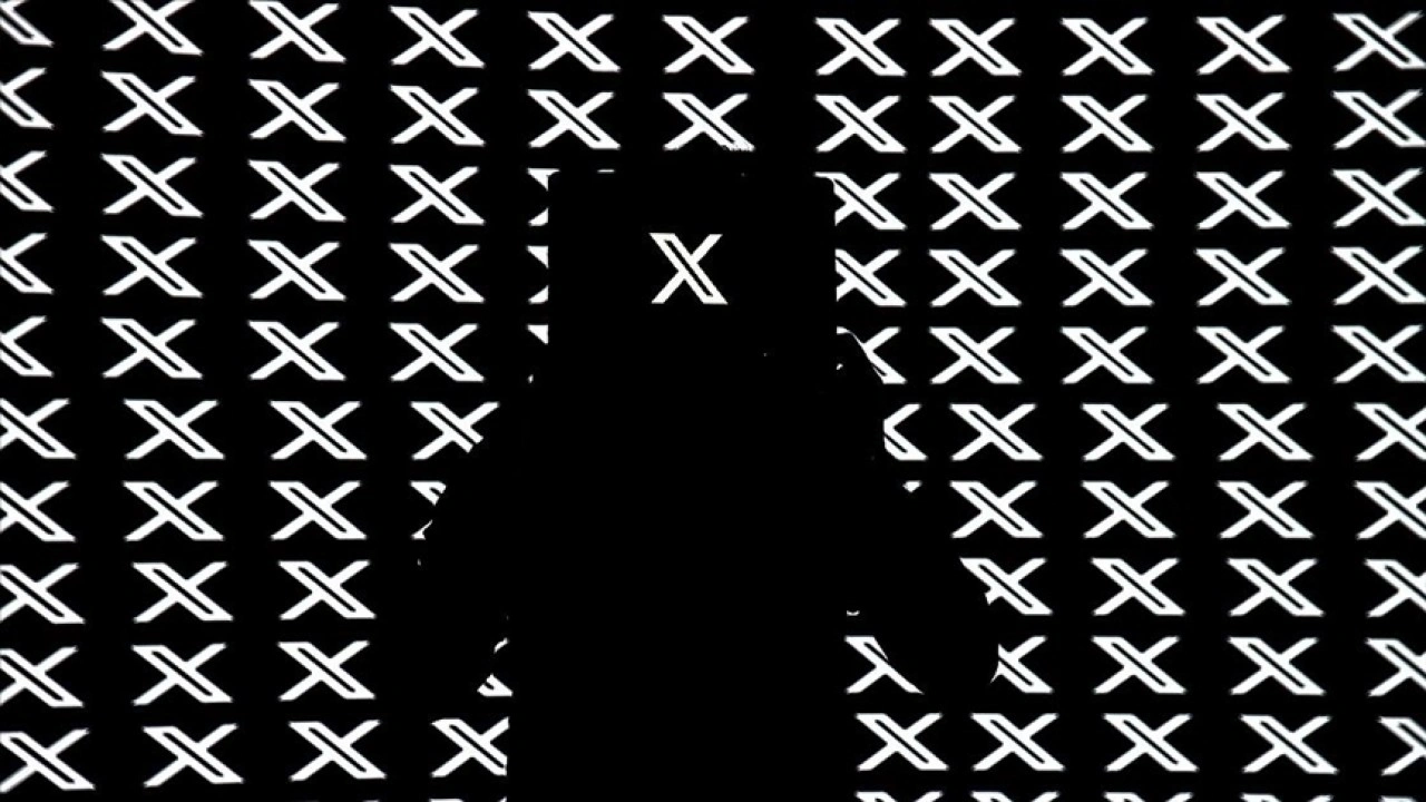 AB, sahibi Musk'ın birliği hedef alan açıklamalarına rağmen X platformunda kalmaya devam edecek