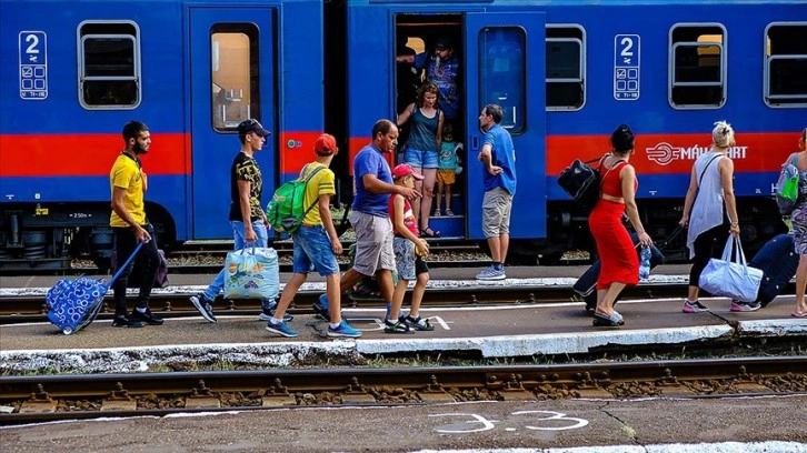 AB ülkeleri insani yardımlarda "ırksal hiyerarşi"yi gözetmekle eleştiriliyor