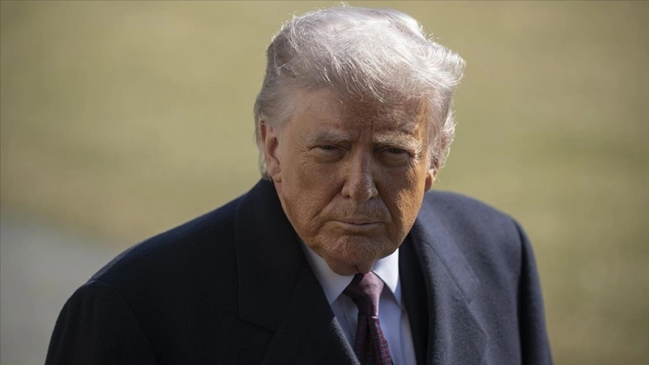 ABD Başkanı Trump, bankaları dijital varlık d&uuml;zenlemelerini zayıflatmakla su&ccedil;ladı