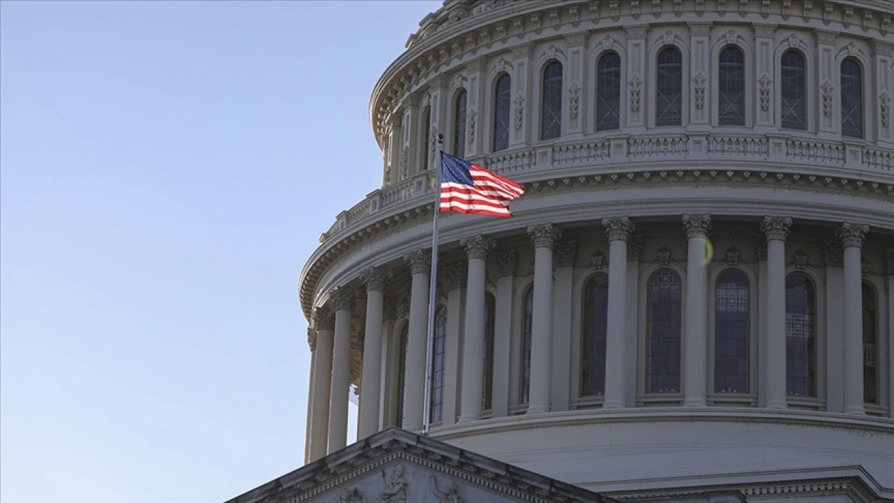 ABD Başkanı Trump'ın "vergi indirimi" tasarısı Senato'dan geçti
