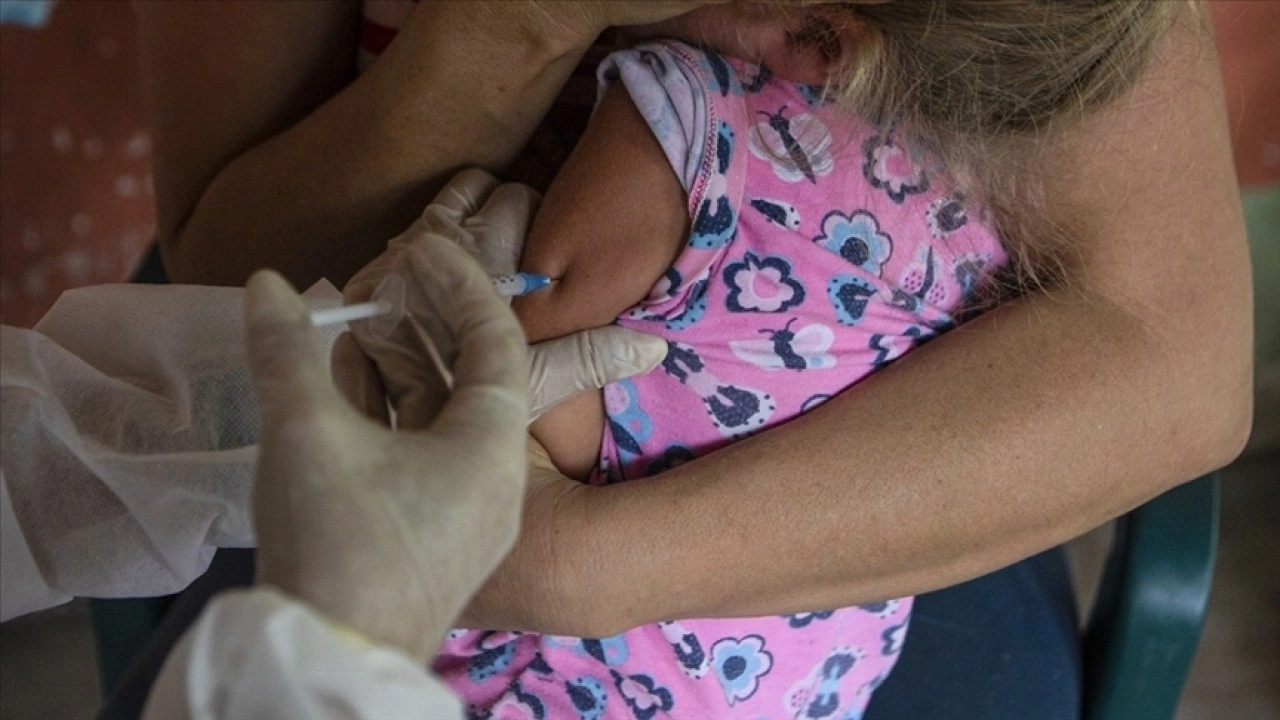 ABD'de aşı komitesi, "yeni doğan bebeklere hepatit B" tavsiyesini kaldırdı