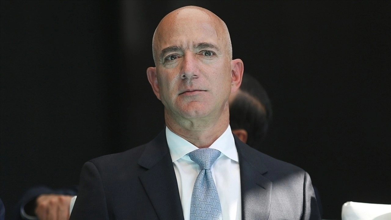 ABD'li milyarder Jeff Bezos'un Venedik'te yapacağı düğün protesto edildi