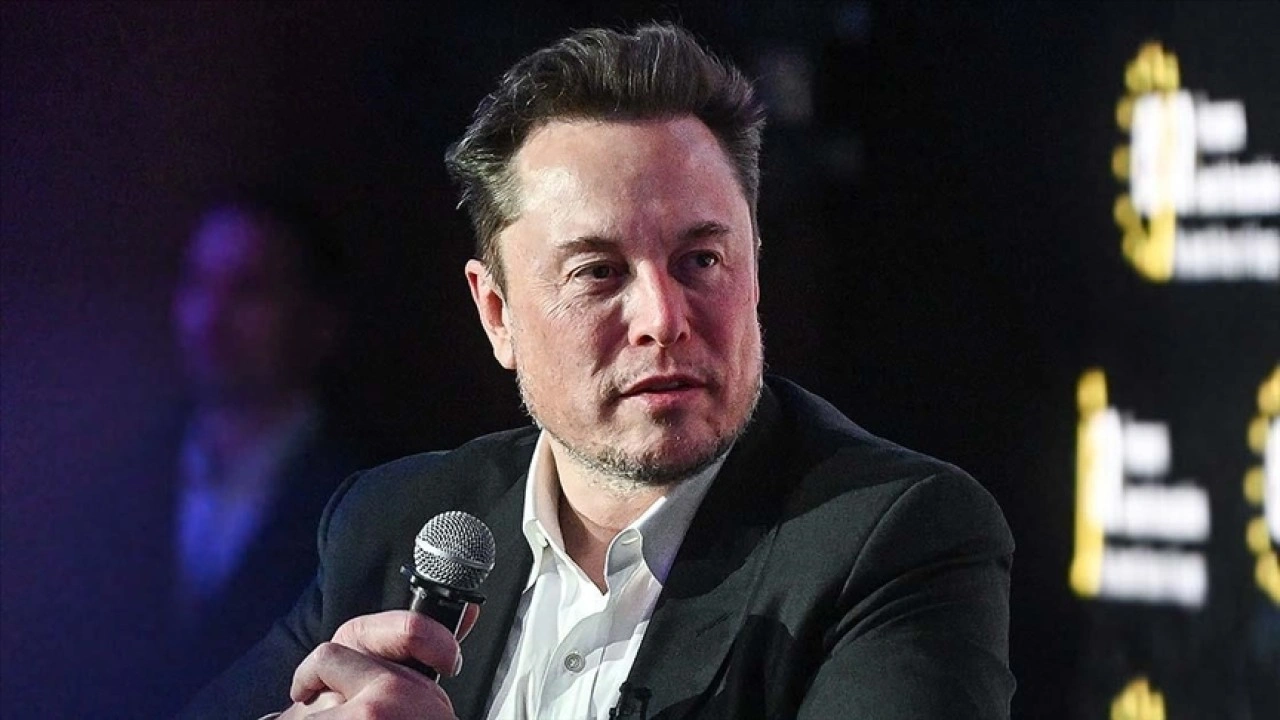 ABD'li milyarder Musk: Yapay zeka ve insansı robotlar yoksulluğu ortadan kaldıracak
