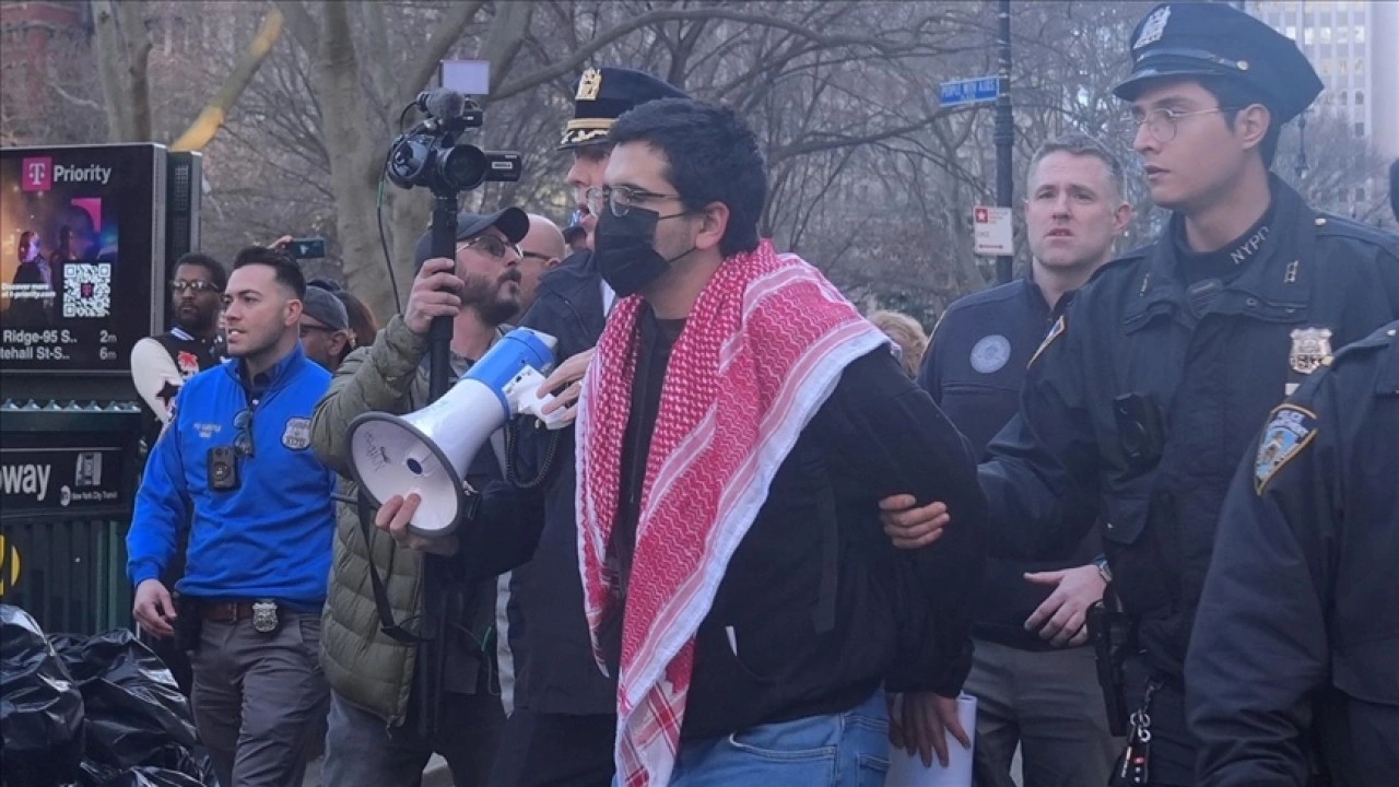 ABD'nin Washington Üniversitesi'nde Filistin'e destek veren yaklaşık 30 göstericiye g